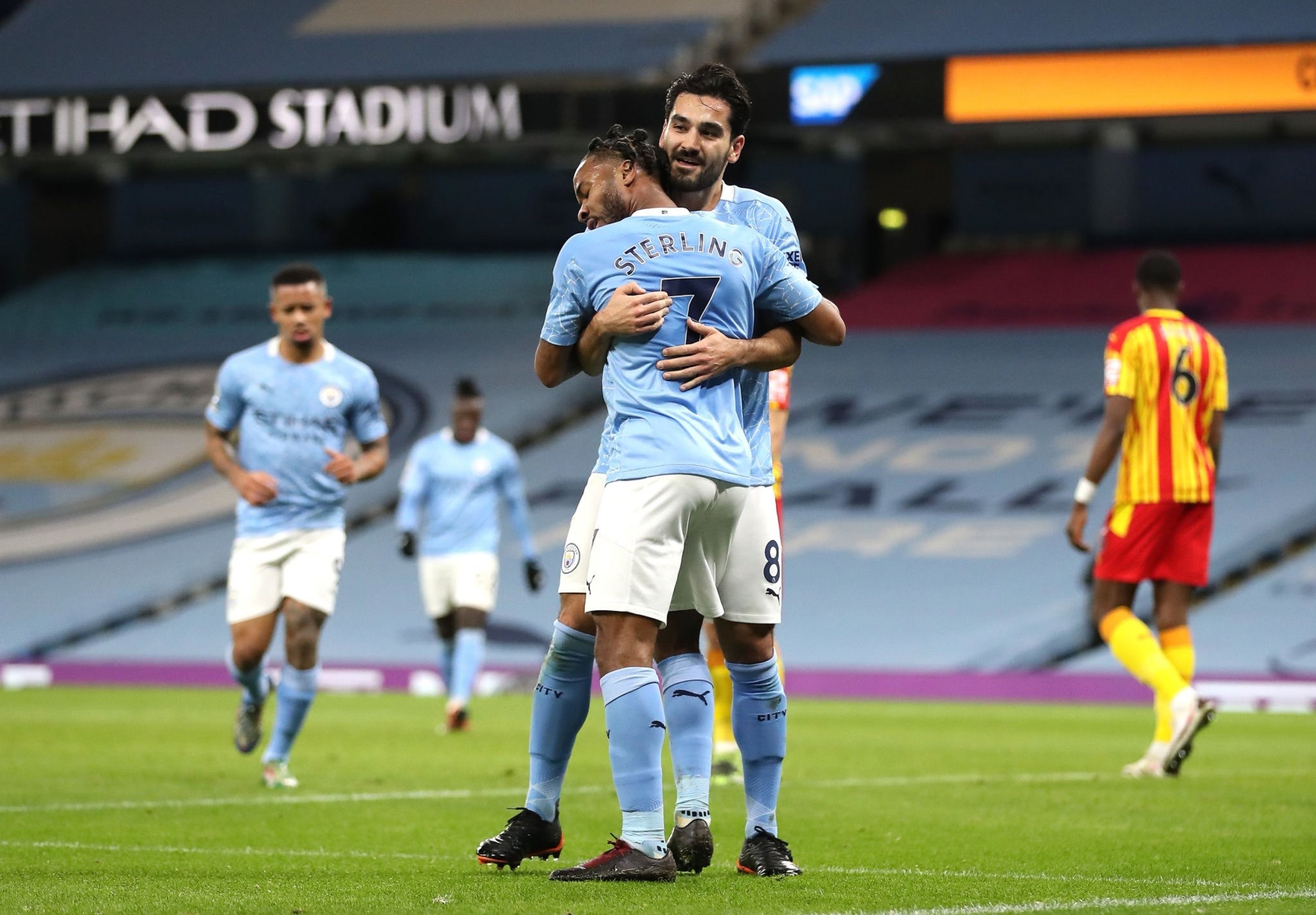 键判罚和V 键判罚和V